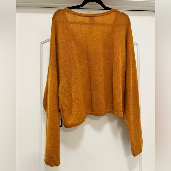 NWT NAADAM Oversized Cashmere Vneck Sweater - Sample - Picture 3 of 8